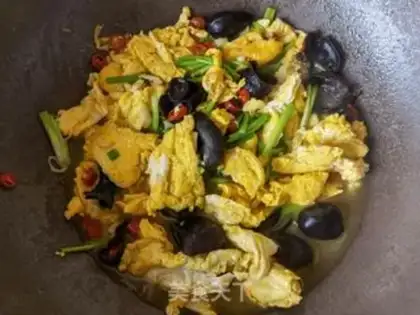 Make Scrambled eggs step 11