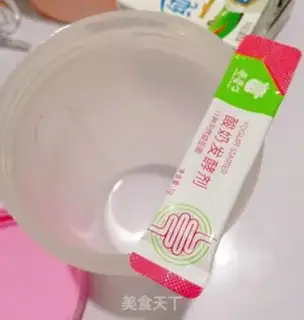 Make Red sugar yogurt step 0