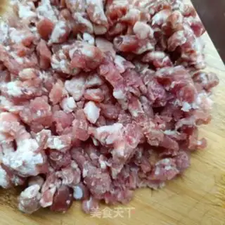 Make Duck blood fan mushroom soup step 1