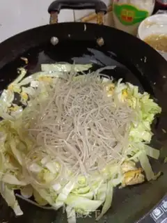 Make Egg fan fried vegetables step 4