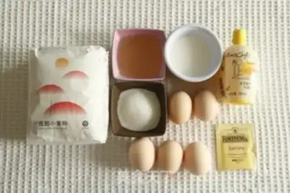 Make Caramel cream red tea roll step 0