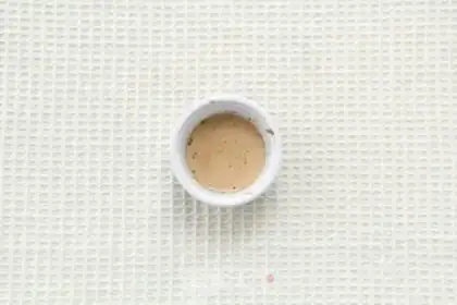 Make Caramel cream red tea roll step 1