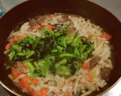 Make Duck blood fan mushroom soup step 9