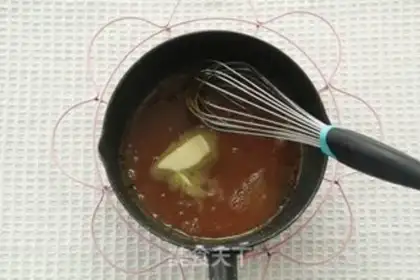 Make Caramel cream red tea roll step 4