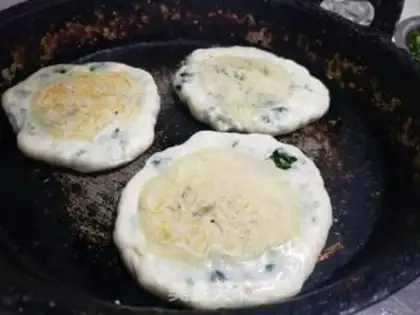 Make Spinach egg pie step 10