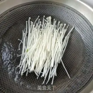 Make Noodle meatballs with abalone step 1