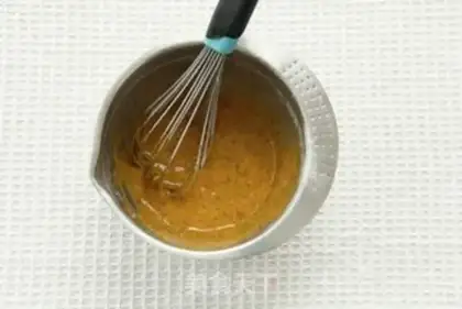Make Caramel cream red tea roll step 8