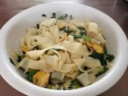 Make Garlic eggs for noodles step 11