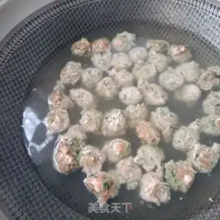 Make Noodles and meatballs step 19