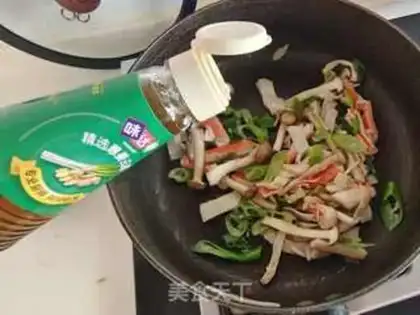 Make Crab fried eggs step 3