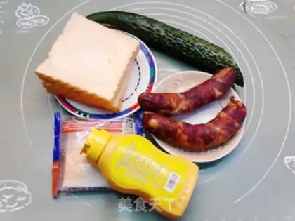 Make Weenie cheese sandwich step 0