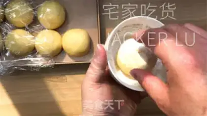 Make Cream doughnuts step 11