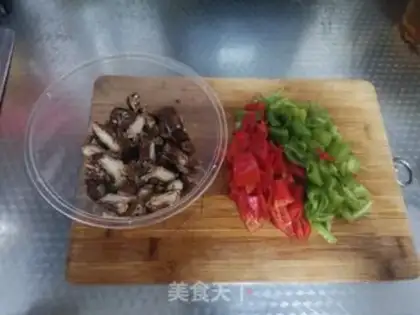 Make Twin peppers, fat and fat step 1
