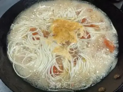 Make Tomato egg noodles step 7