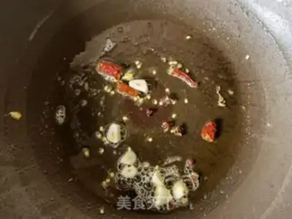 Make Steamed noodles and wooden eggs step 5