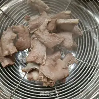 Make The cucumbers and the deer