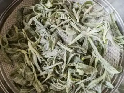 Make Cracker noodles step 4