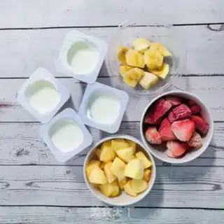 Make Strawberry Banana shake step 0
