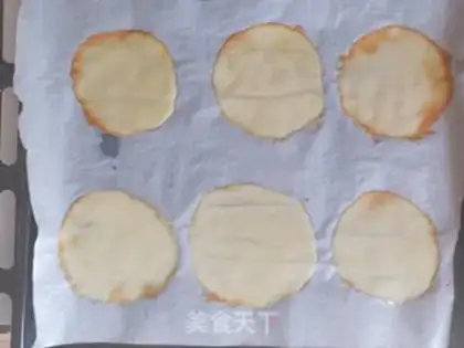 Make Strawberry bouquet cookies step 11