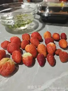 Make Strawberry step 1