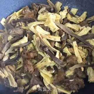 Make Cow bands burning moose mushrooms step 6