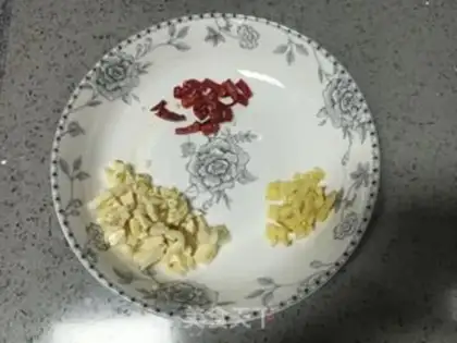 Make cucumber-mucked eggs step 3