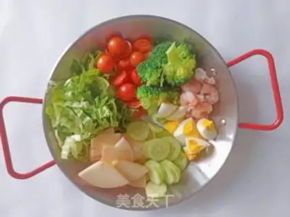Make Shrimp Zi-Range salad step 7