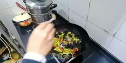 Make Garlic intestines step 8