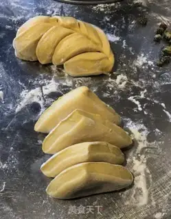 Make Pumpkin buns step 8