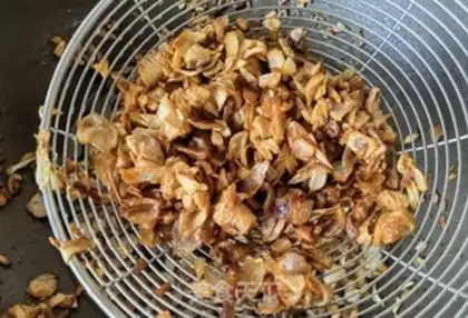 Make Onion oil step 8