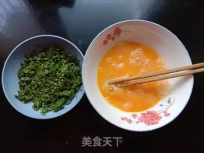 Make Spicy eggs step 1