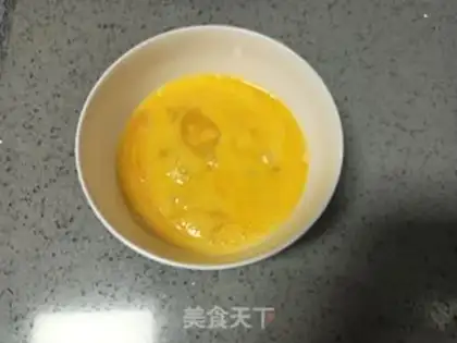 Make Tomato fried eggs step 3