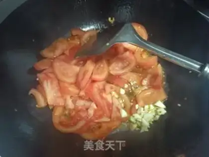 Make Tomato fried eggs step 6