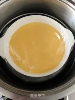 Make Art varnished egg step 2