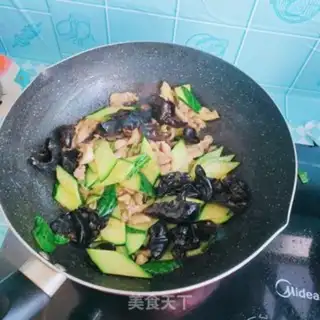 Make Chicken cucumber step 7