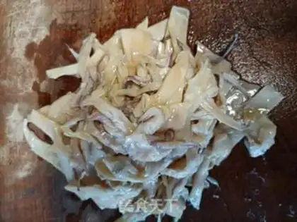 Make Ink-fish peanut porridge step 2