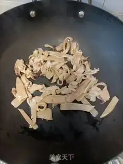Make Ink-fish peanut porridge step 3