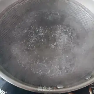 Make Pyramid chicken with vermin step 2