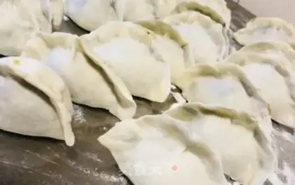 Make Three fresh dumplings step 17