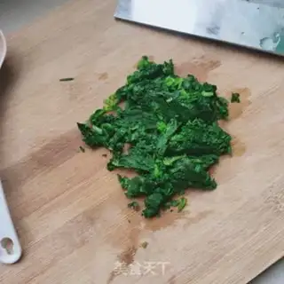 Make Celery leaf corn noodles step 2