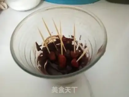 Make Strawberry chocolate step 2