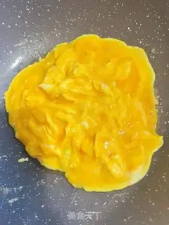 Make Pickles fried eggs step 2