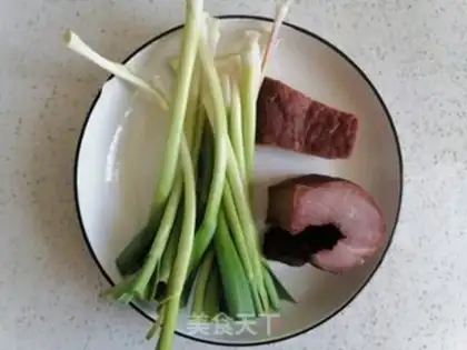 Make Beef and garlic step 0