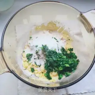 Make Celery leaf corn noodles step 4
