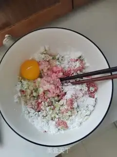 Make Beefball soup step 1