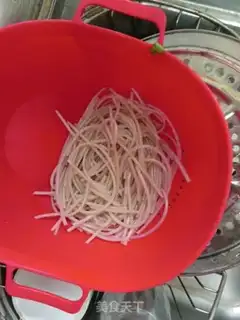 Make Eggs and fragrance step 0