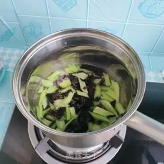 Make Shrimp celery step 1