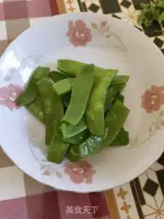 Make Fry with hands step 0
