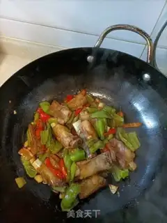Make Twin pepper fried ribs step 13