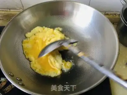 Make Tomato egg paste step 3